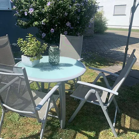 Oase Der Gemuetlichkeit An Den N בית הארחה רדולפצל אם בודנזי